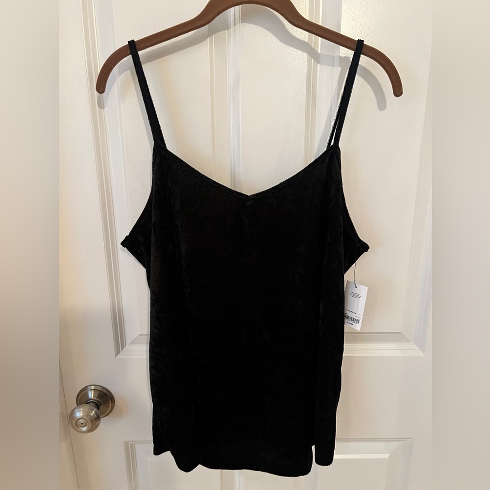 NWT City Streets Black velvet Camisole Top Tank Size Large